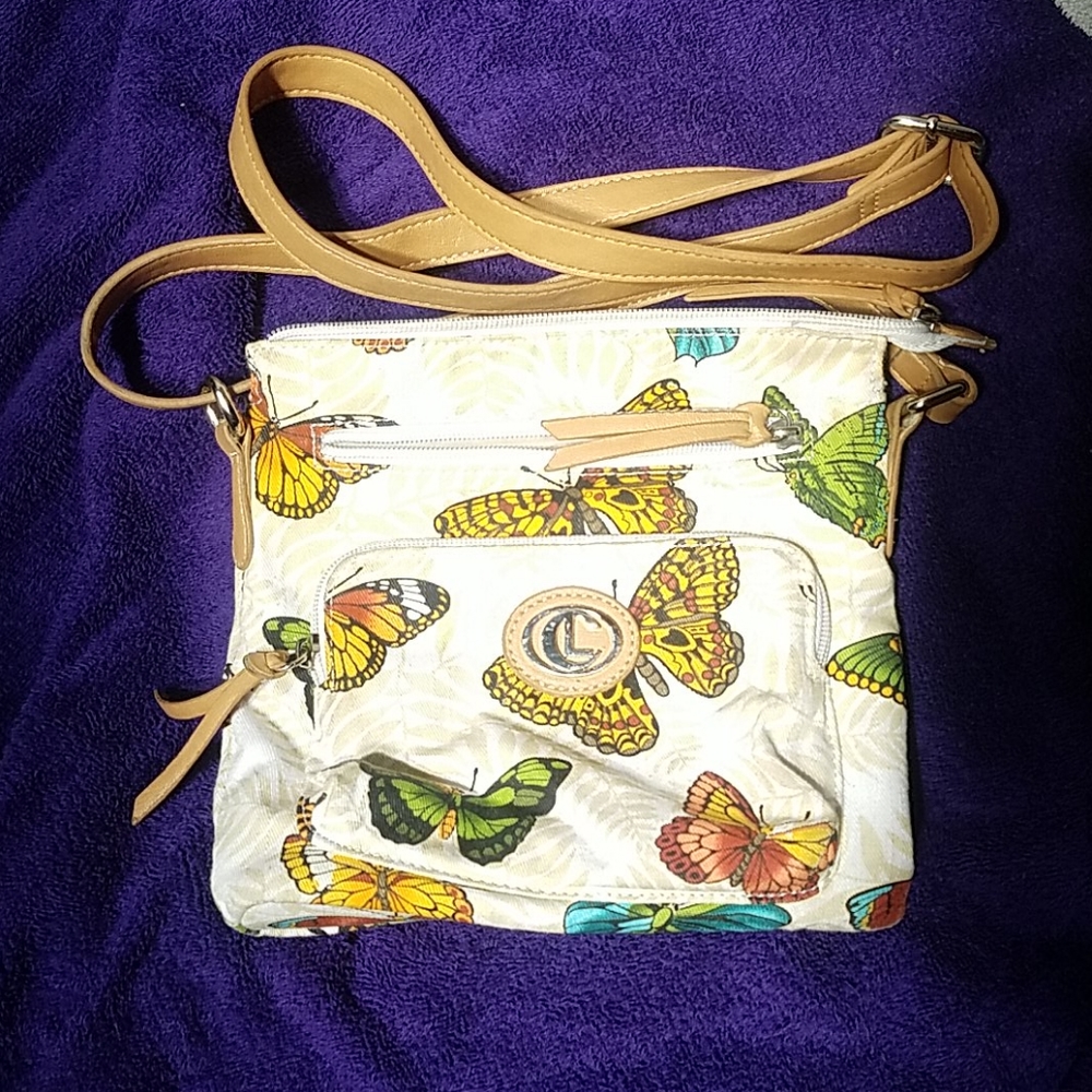 CL America Crossbody